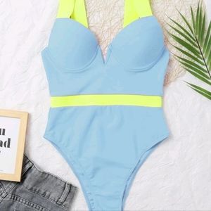 V Wired Underwire One Piece Swimsuit